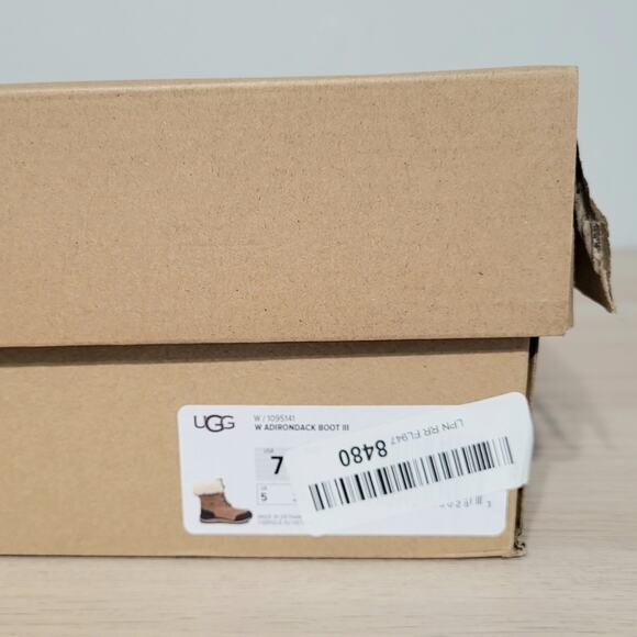 Ugg Adirondack III Boots Chestnut Brown Leather Wool Suede Waterproof Winter 7 - Picture 12 of 12